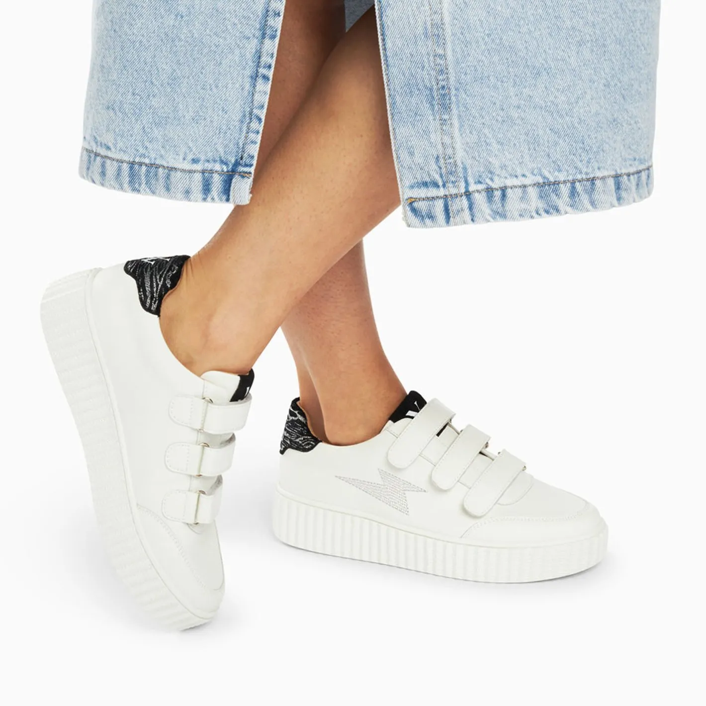 Vanessa Wu Baskets Eclair Damia Blanc Et Noir Imprime Zebre A Scratchs