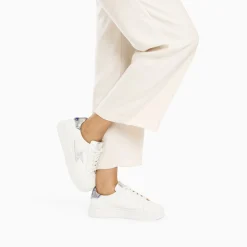Vanessa Wu Baskets Eclair Joy Blanc Et Argent A Lacets Discount