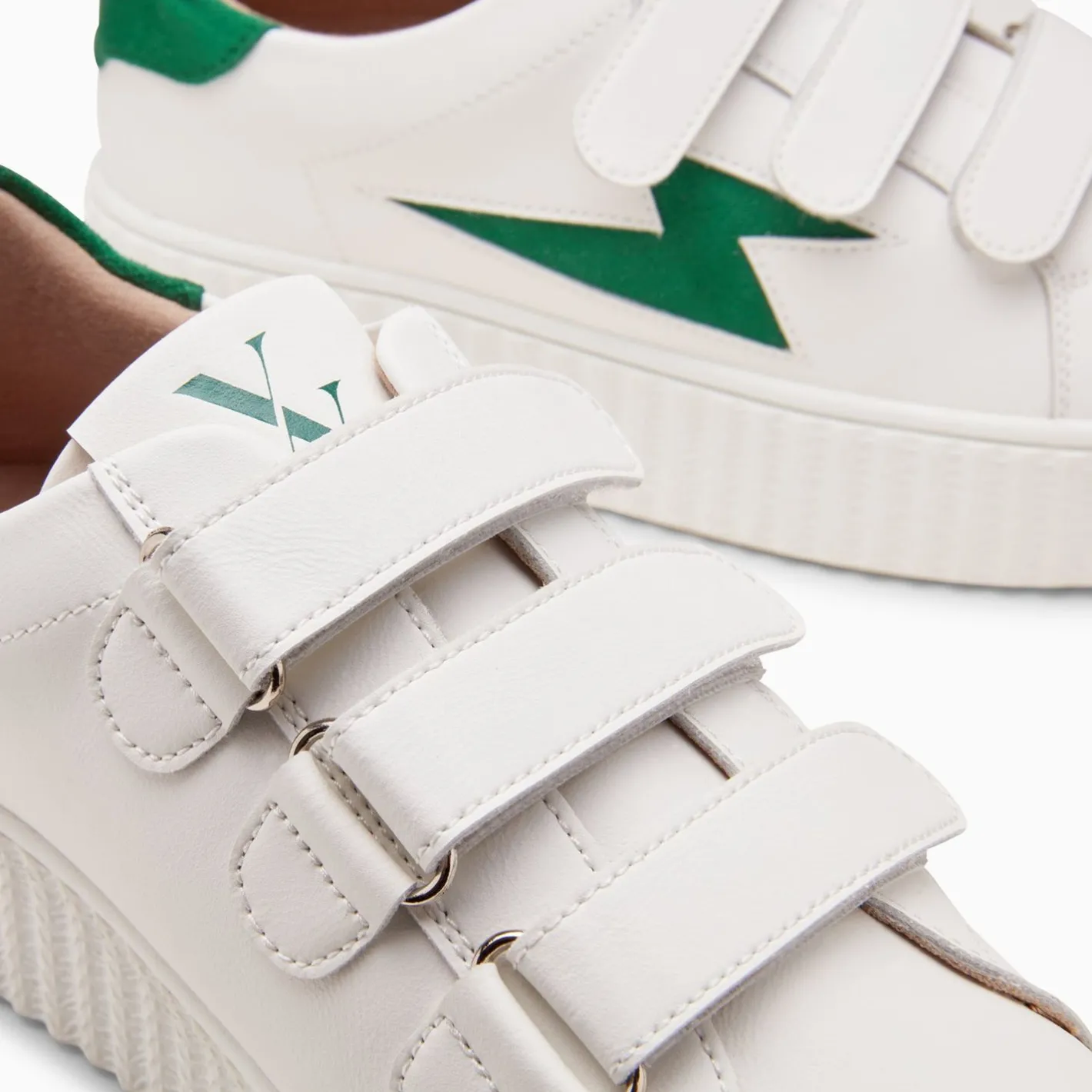 Vanessa Wu Baskets Eclair Kim Blanc Et Vert Fonce A Scratchs Discount