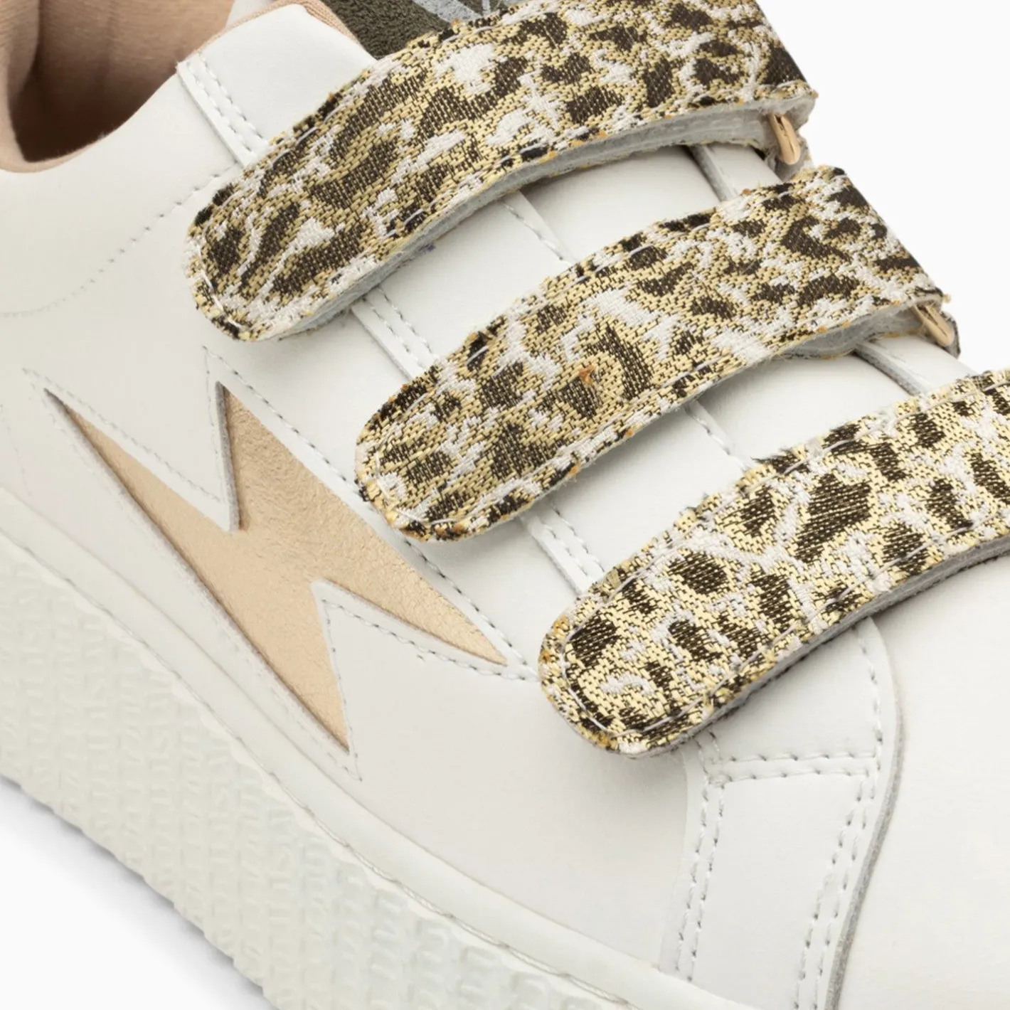 Vanessa Wu Baskets Eclair Lyanna Blanc Et Or A Scratchs Leopard Kaki Hot