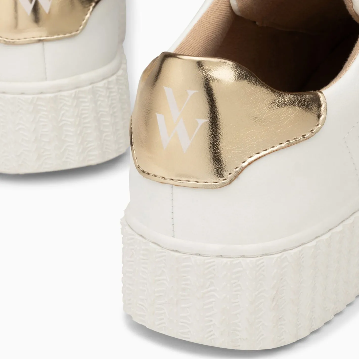 Vanessa Wu Baskets Eclair Maria Blanc Et Or A Scratchs Discount