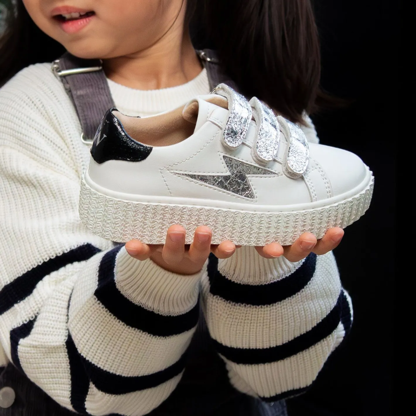 Vanessa Wu Baskets Eclair Mini Marilou Blanc Et Argent A Scratchs Discount