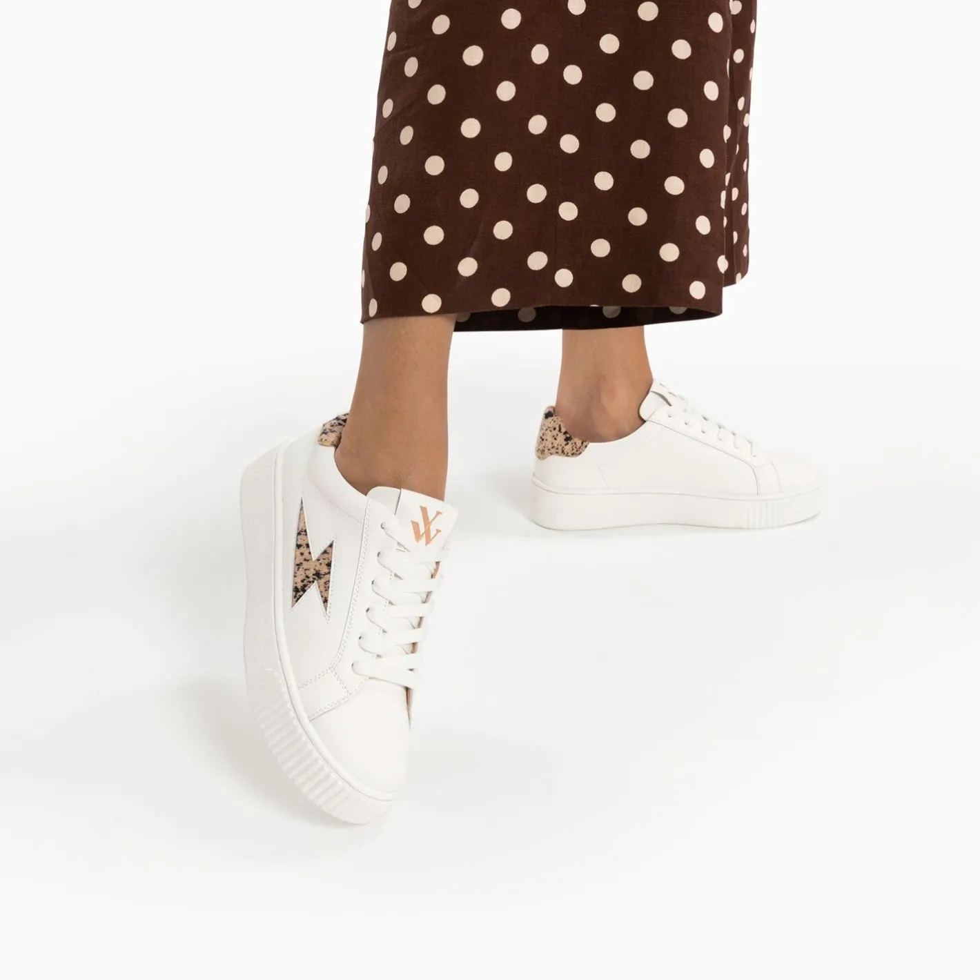 Vanessa Wu Baskets Eclair Tiff Blanc Et Beige Imprime Guepard A Lacets Online