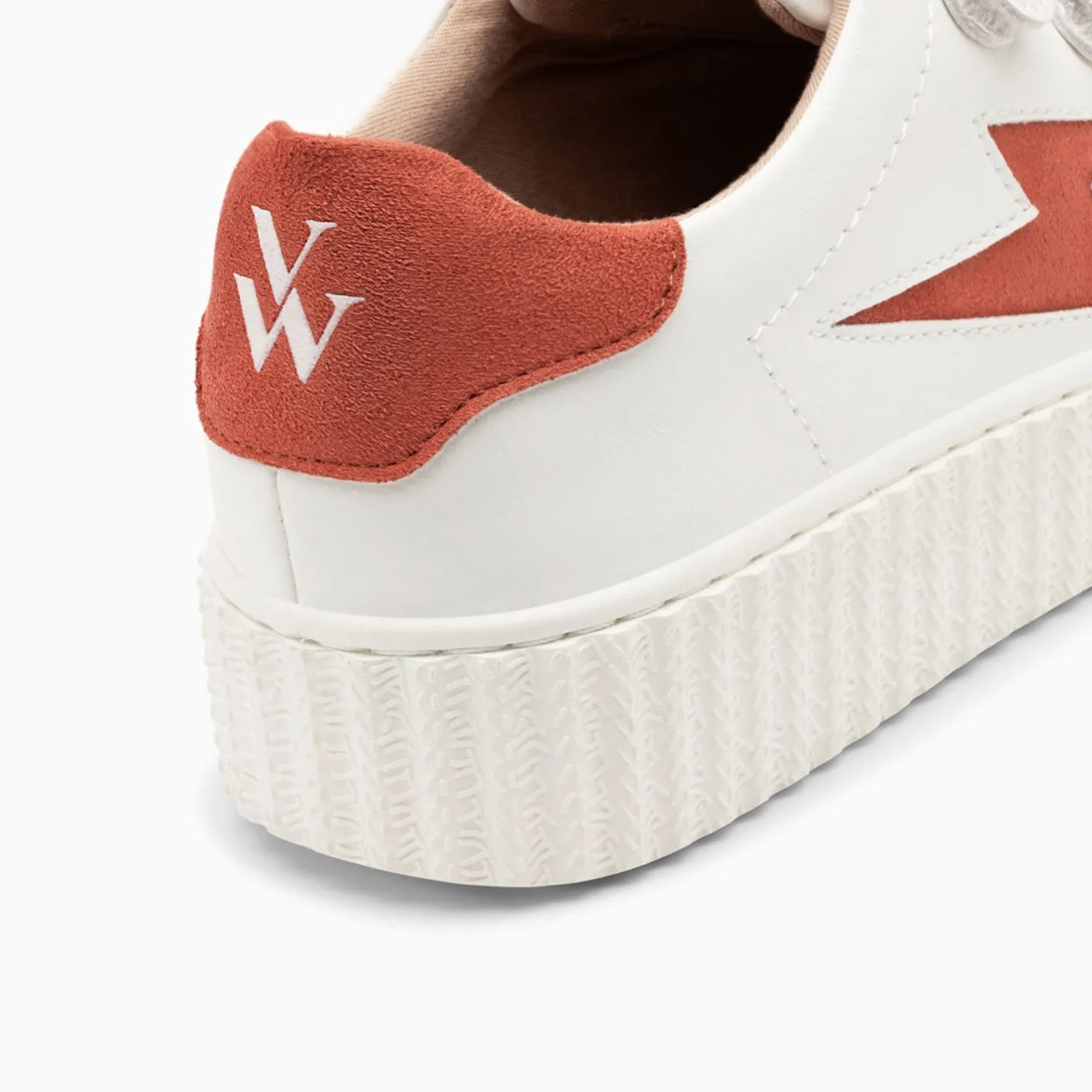 Vanessa Wu Baskets Eclair Vicky Blanc Et Brique A Scratchs Outlet