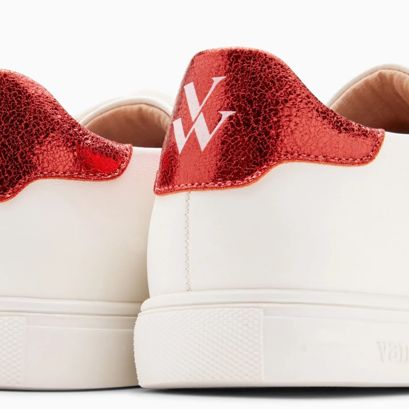 Vanessa Wu Baskets Isabella Blanc Et Rouge A Lacets Best