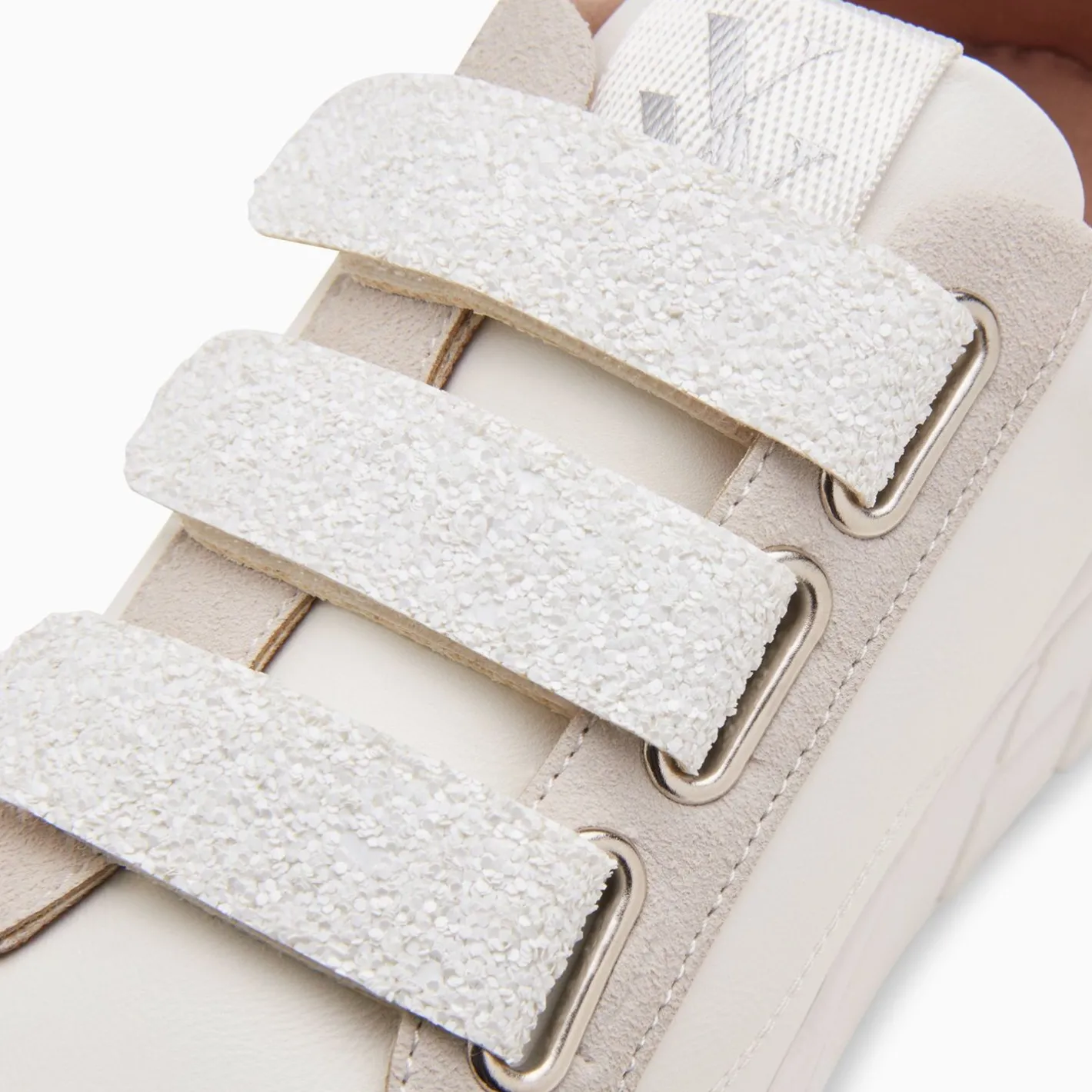 Vanessa Wu Baskets Monica Blanches A Scratchs Glitter Et Plateforme