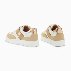 Vanessa Wu Baskets Monogramme Flavie Perforees Blanc Et Beige A Lacets Hot