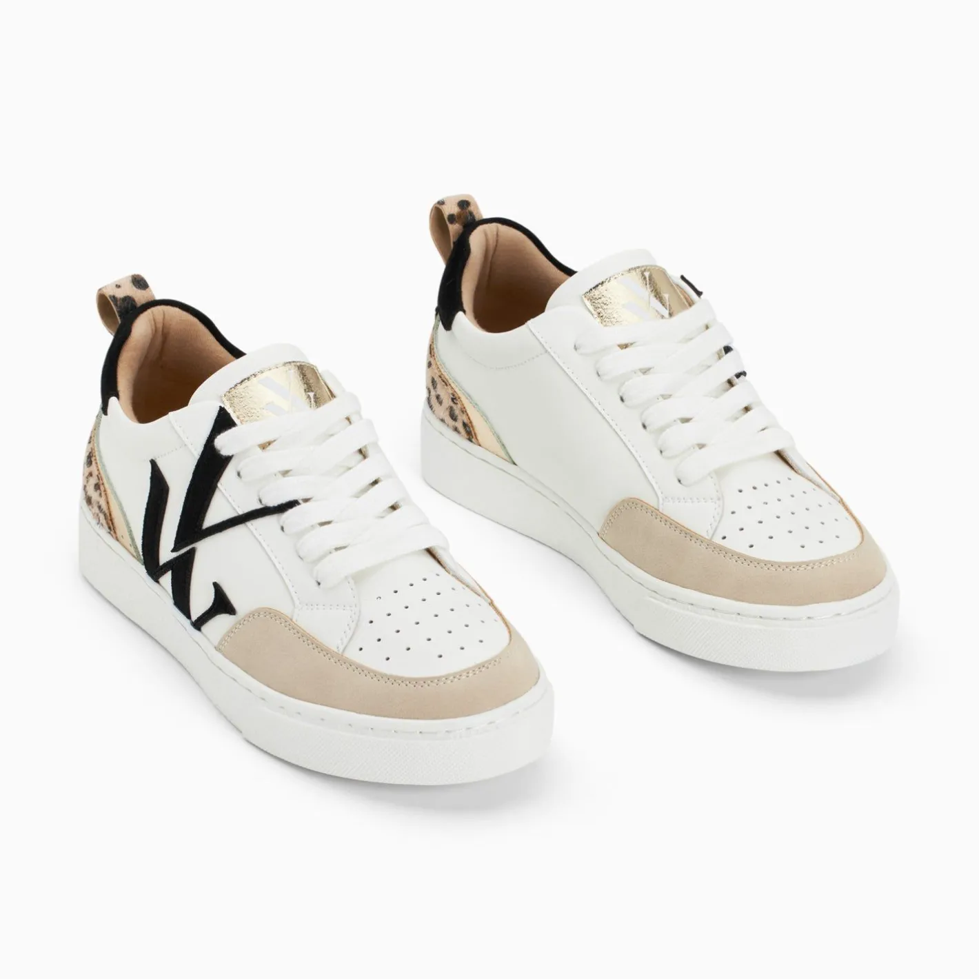 Vanessa Wu Baskets Monogramme Luna Blanc Et Noir Discount