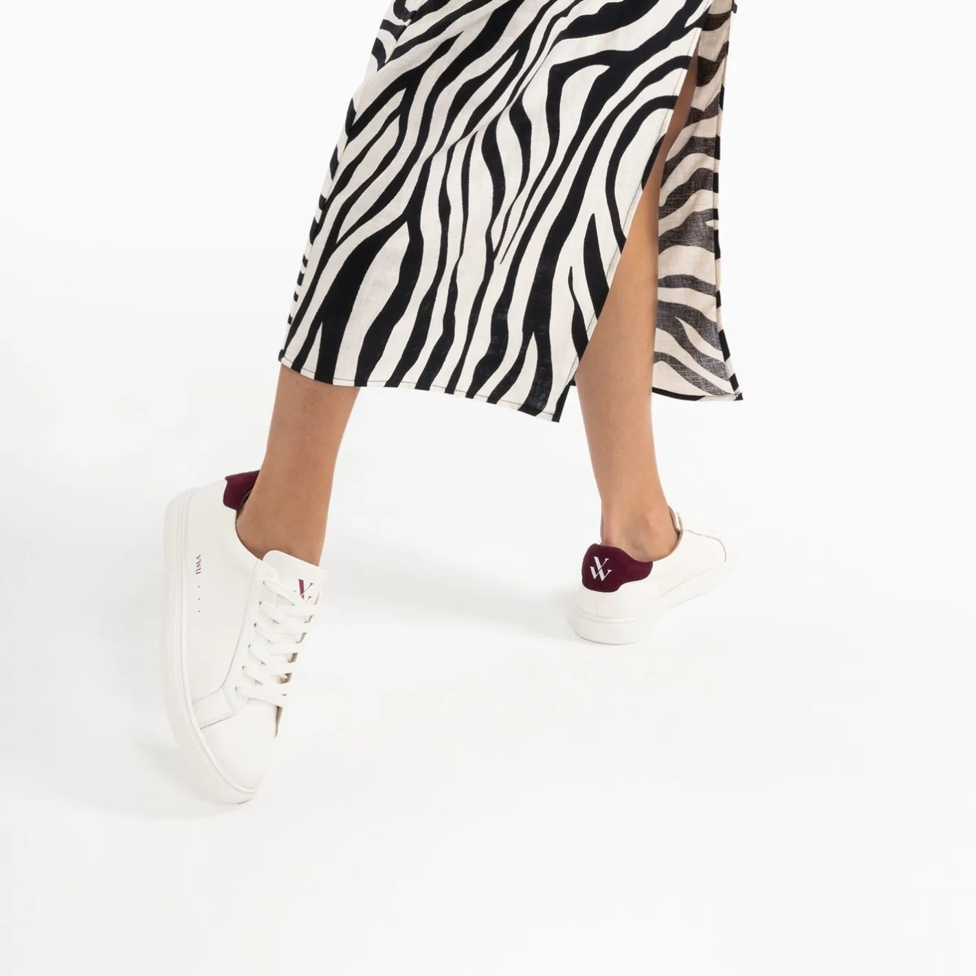 Vanessa Wu Baskets Steph Blanc Et Prune A Lacets Discount