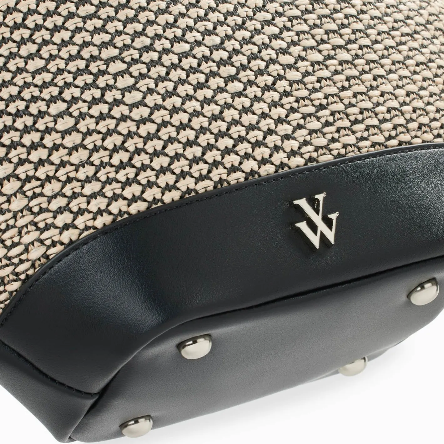 Vanessa Wu Petit Sac Panier Juliane Noir Discount