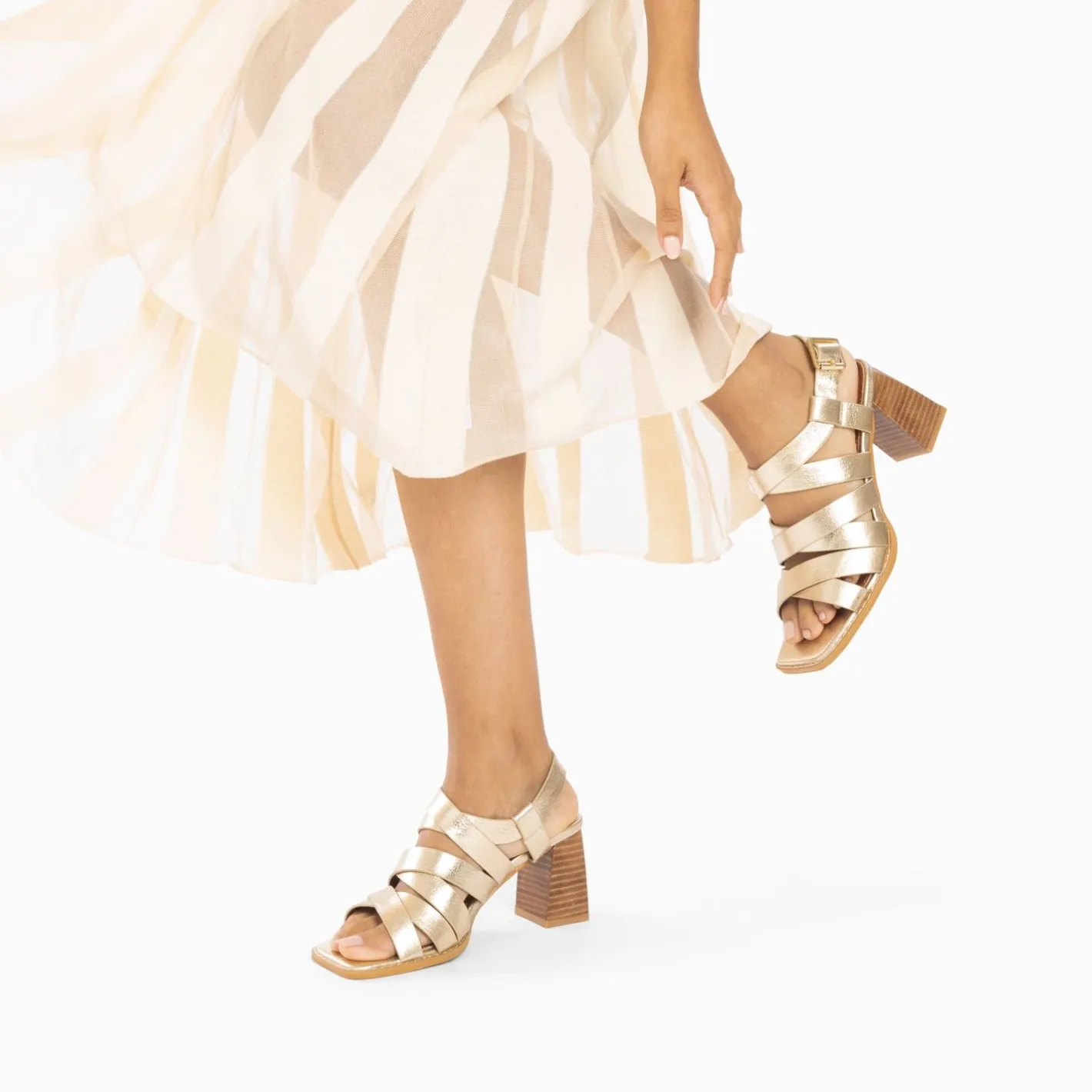 Vanessa Wu Sandales Loriane Or A Multibrides Croisees Et Talon Haut Discount